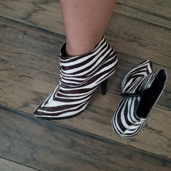 Steve Madden Mohair Zibra Print Platform Ankle Boots Survey Size 7 M - Picture 5 of 12